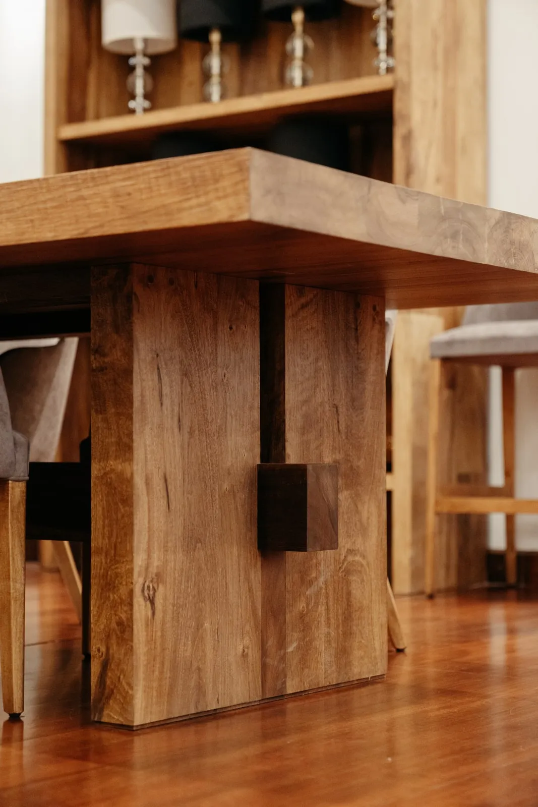 Mesa baja Cuyo: en el taller