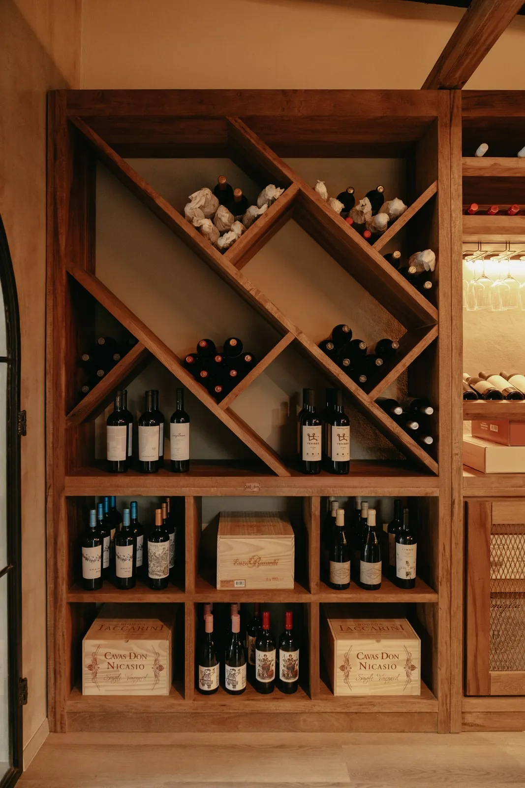 Cava en cruz